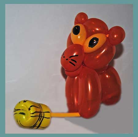 red-bear-hammer-balloon